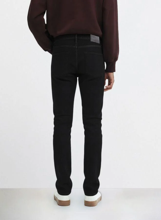 The Indian Garage Co Men Slim Fit Solid Scoop Pocket Mid-Rise Jeans